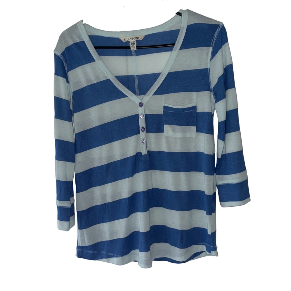 Women's Billabong 3/4 Length Sleeve Size Small Blue and Light Blue Striped Tee